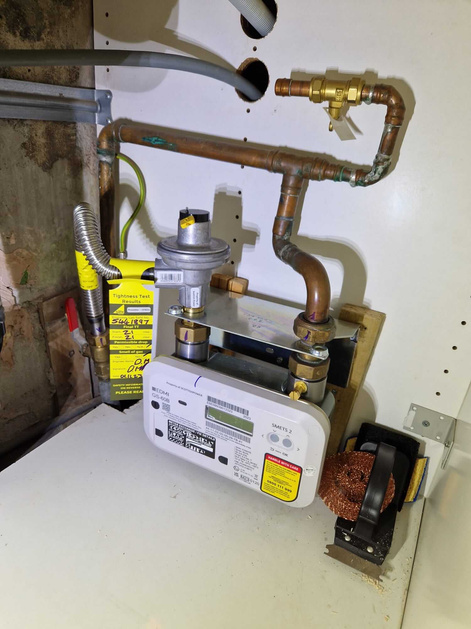 Gas meter installation and pipework safety inspection completed in Greater Glasgow